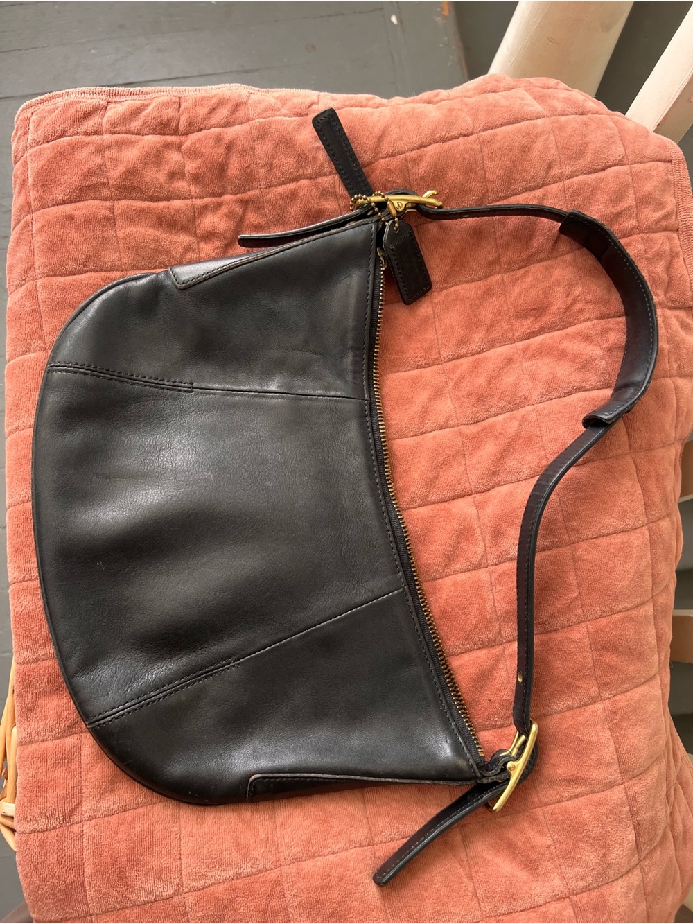 Coach vintage black Leather Bag with Brass hardware - Picture 2 of 6
